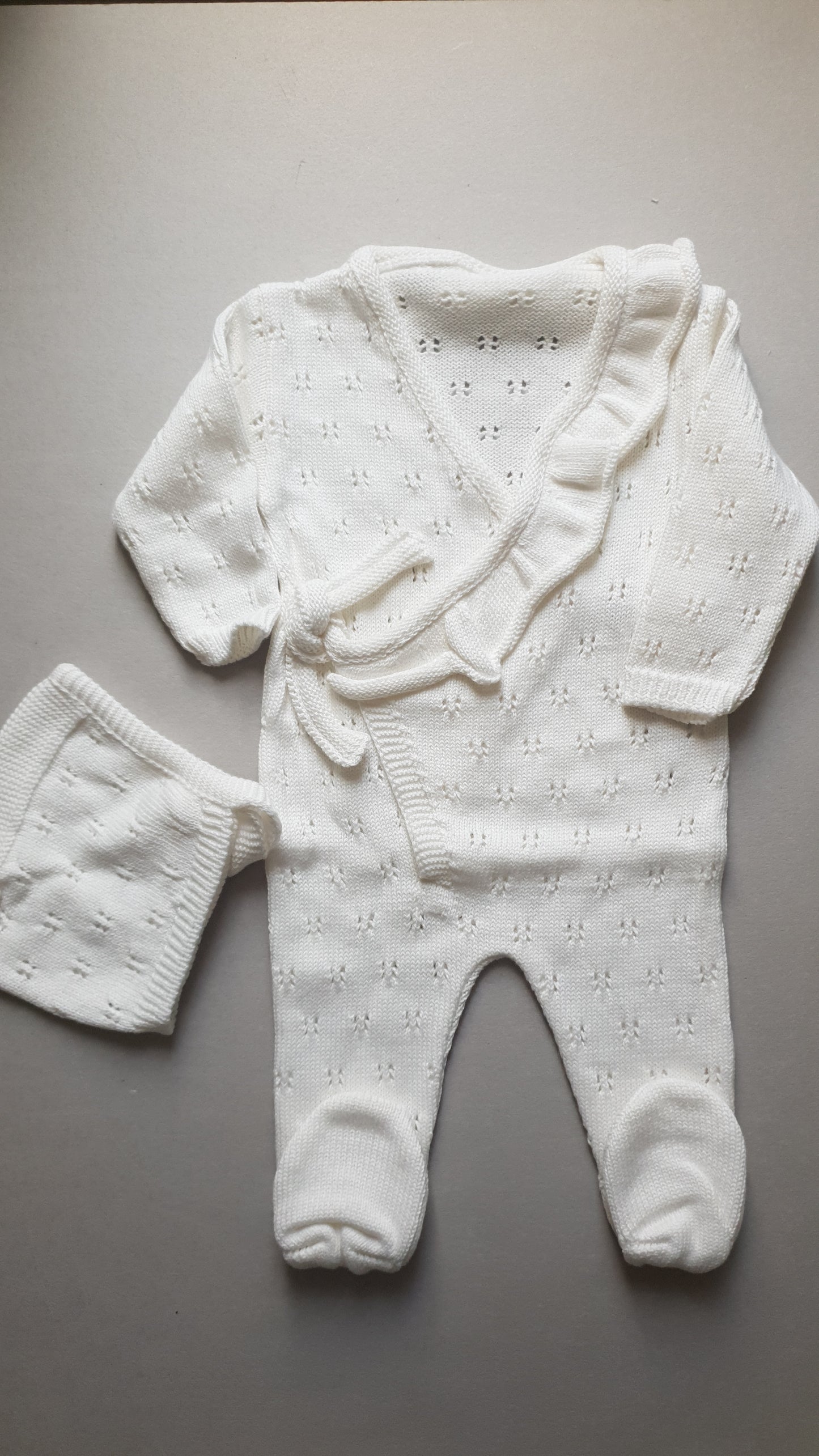 Tutina in Cotone Traforata Neonato