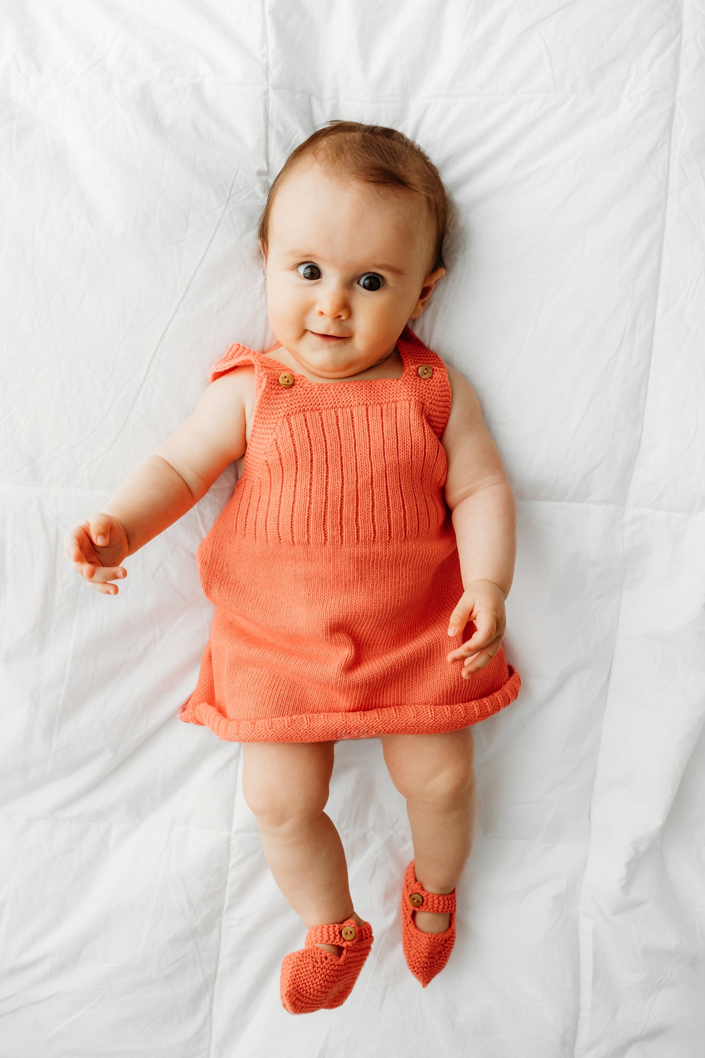 Robe bébé légère en coton avec chaussons