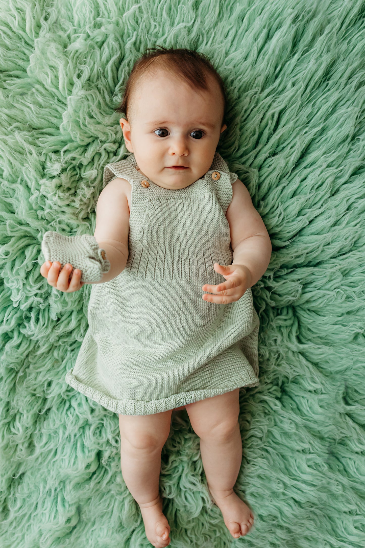 Robe bébé légère en coton avec chaussons