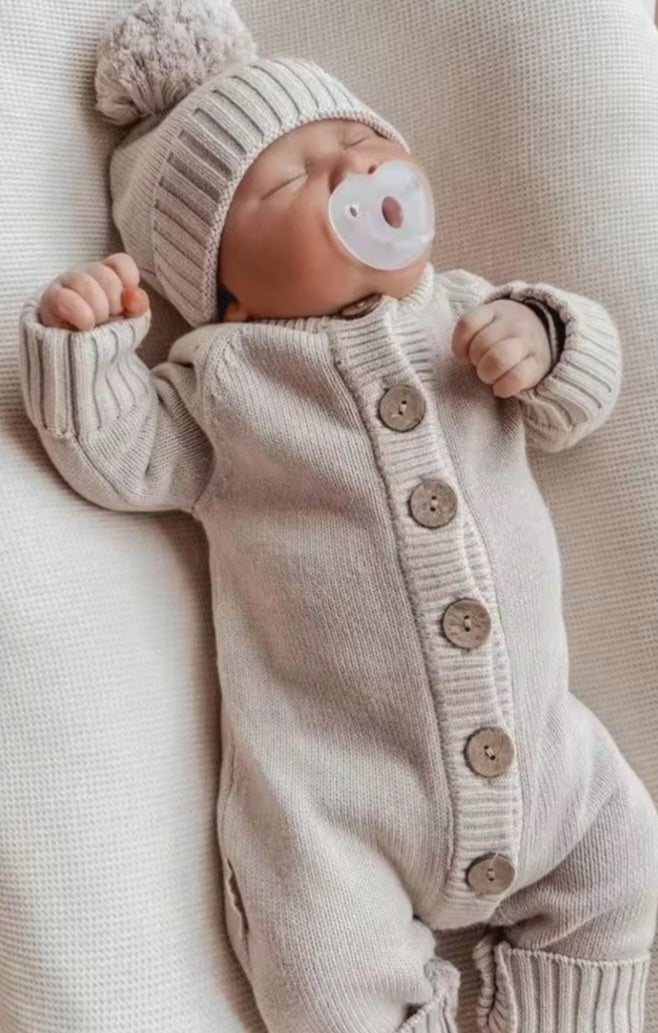 Tutina Neonato Cotone 100% con cappellino